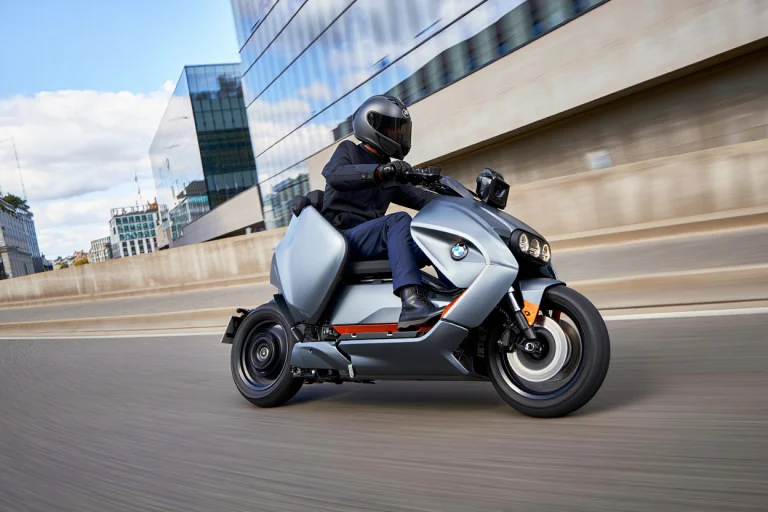 BMW CE 04 vitesse max